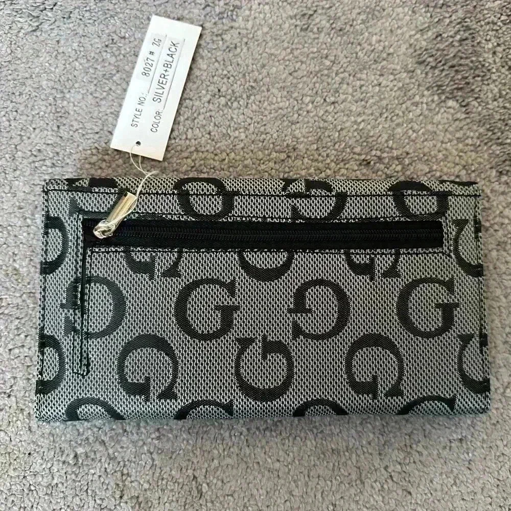 Silver and Black Fashion Wallet